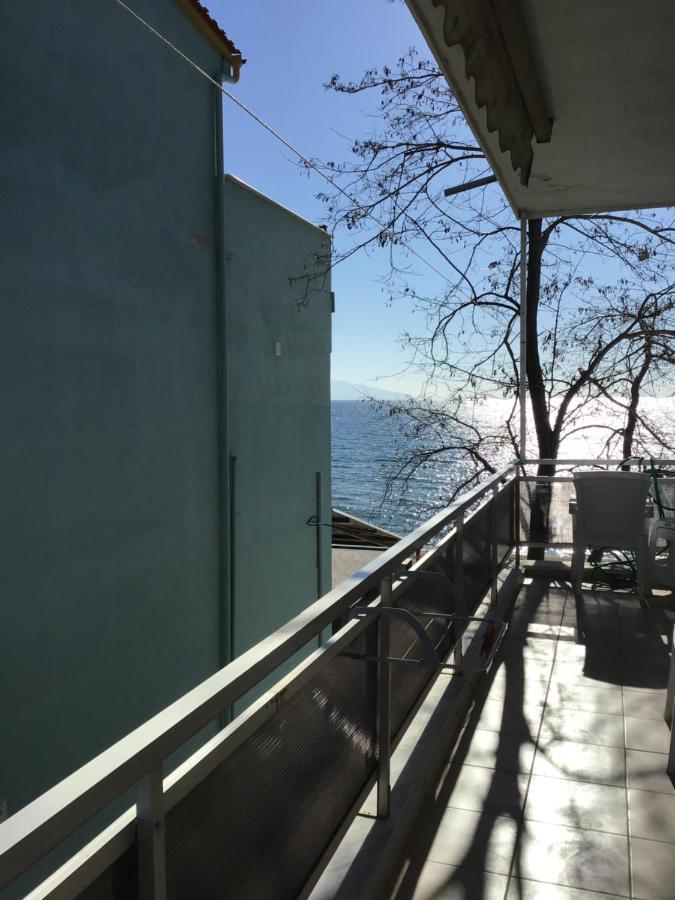 Ammos Apartments Nea Karvali Exterior foto
